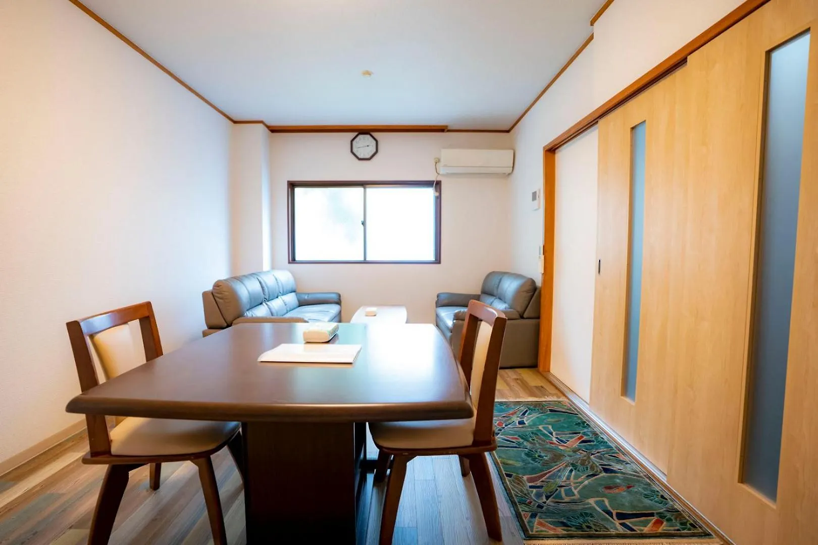 Semesterbostad S-Presso Central Villa Osaka