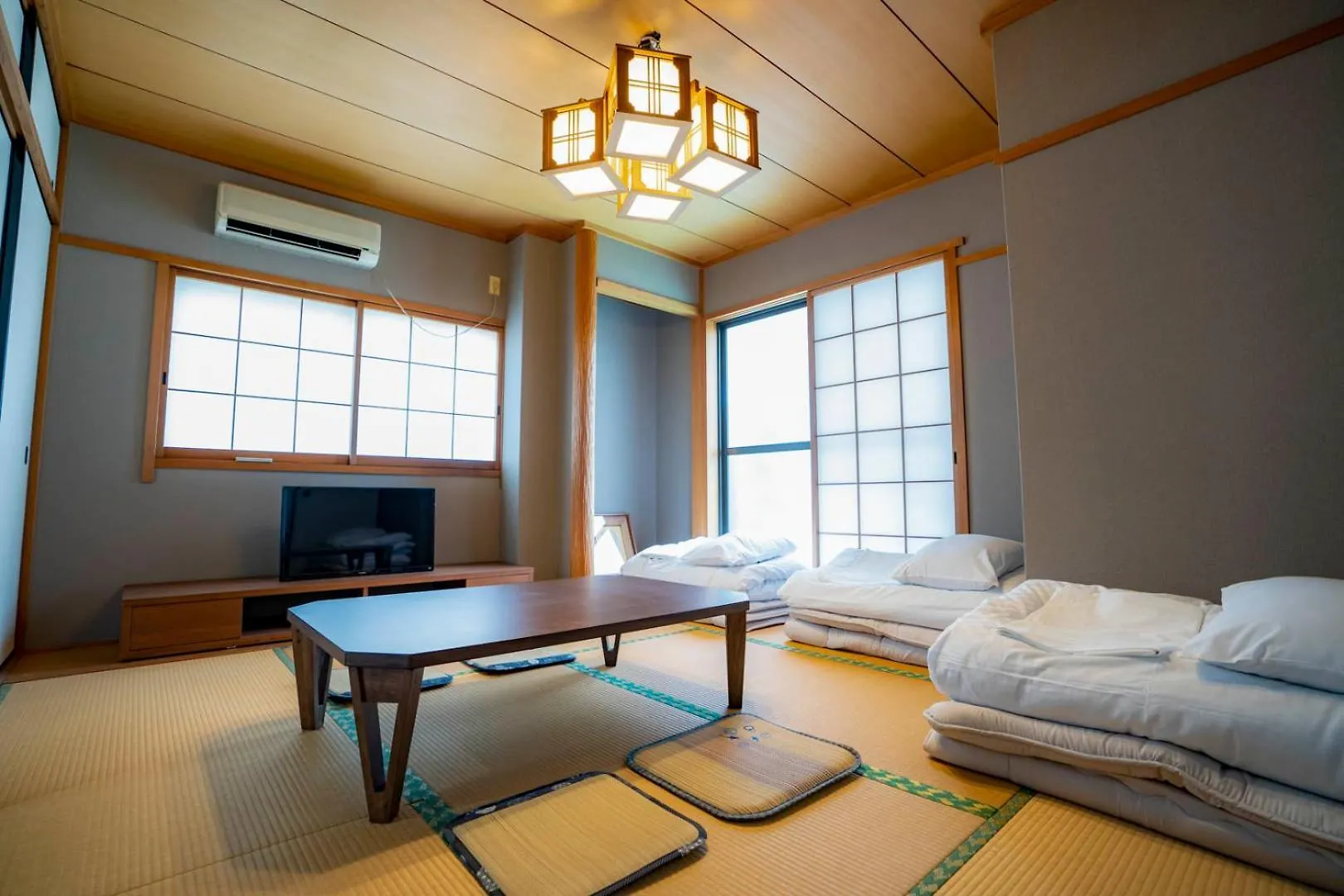 Semesterbostad S-Presso Central Villa Osaka